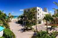 Exterior The St Maurice Beach Inn