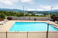 Swimming Pool Hotel Pigeon Forge