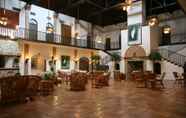 Lobby 2 Port of the Islands Everglades Adventure Resort