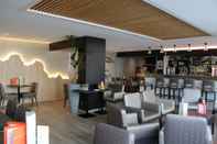 Bar, Cafe and Lounge Best Western Hotel International