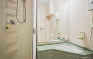 In-room Bathroom 3 Hotel La Pace