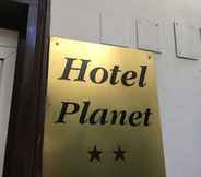 Luar Bangunan 6 Hotel Planet