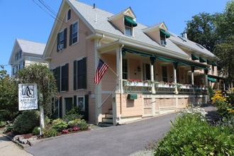 Exterior 4 Addison Choate Inn