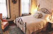 Bedroom 3 Faunbrook Bed & Breakfast