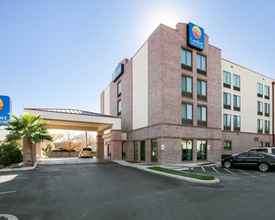 Luar Bangunan 4 Comfort Inn And Suites Airport