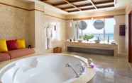 Toilet Kamar 4 Sanya Marriott Yalong Bay Resort & Spa