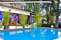 Swimming Pool Hotel La Meridiana