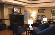 Lobi 5 Quality Inn & Suites Ann Arbor Hwy 23