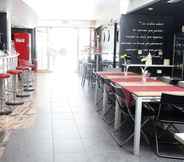 Bar, Cafe and Lounge 4 Hotel Real Lleida