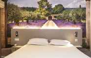 Kamar Tidur 7 Brit Hotel Avignon Sud