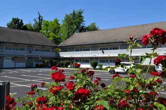 Exterior 4 Campanile Clermont Ferrand Nord- Riom