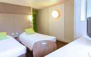 Bedroom 5 Campanile Montpellier Sud