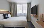 Kamar Tidur 6 Moxy Paris Bastille France