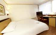 Bilik Tidur 5 Hotel Campanile Rouen Nord - Barentin