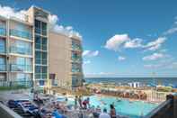 Swimming Pool Atlantic Sands Hotel & Conference Center