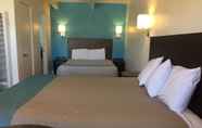 Bedroom 5 Motel 6 Pismo Beach - Pacific Ocean