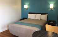 Bedroom 6 Motel 6 Pismo Beach - Pacific Ocean