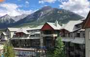 Exterior 3 Lodges at Canmore