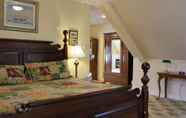 Bedroom 6 Kearsarge Inn
