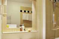 In-room Bathroom Aparthotel Adagio Access Marseille Prado Perier