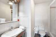 Toilet Kamar Appart'City Classic Paris La Villette