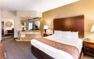 Bedroom 6 Comfort Suites Columbia Gateway