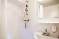 In-room Bathroom Aparthotel Adagio Access Paris Maisons-Alfort