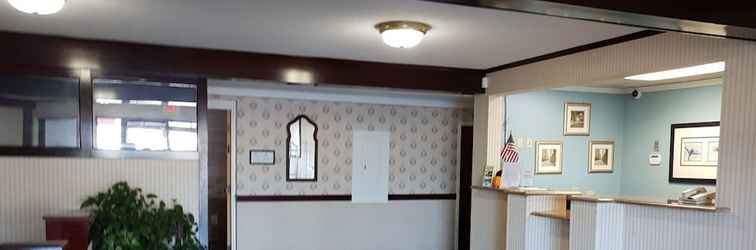 Sảnh chờ Red Roof Inn & Suites Newport – Middletown, RI
