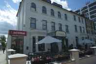 ภายนอกอาคาร The London Pembury Hotel