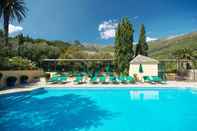 Swimming Pool Hotel Castel Brando