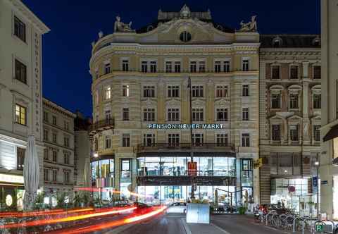 Exterior Pension Neuer Markt