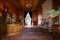 Lobby Château De Vault De Lugny