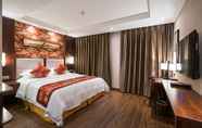 Kamar Tidur 2 Redwall Hotel