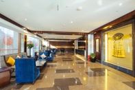 Lobby Redwall Hotel