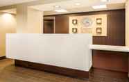 Lobby 4 Comfort Suites DFW North/Grapevine
