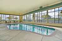 Swimming Pool Best Western Premier Pasco Inn & Suites