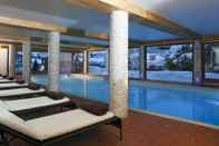 Swimming Pool Hotel Carlina