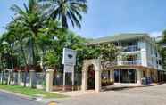 Bangunan 5 On the Beach Holiday Apartments