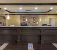 Lobby 2 Comfort Inn & Suites El Dorado