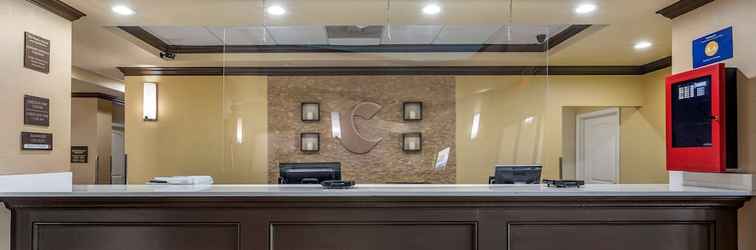 Sảnh chờ Comfort Inn & Suites El Dorado