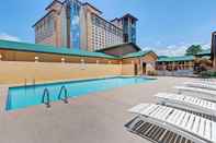 Swimming Pool Days Inn by Wyndham Cherokee Near Casino