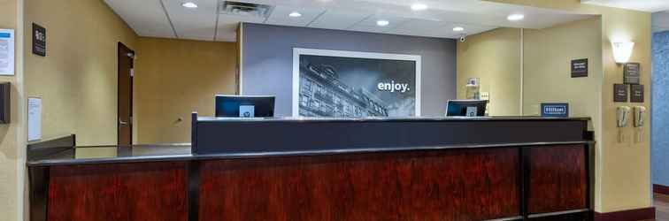 Lobby Hampton Inn Waterbury