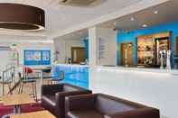 Bar, Cafe and Lounge Travelodge Manchester Ancoats Hotel