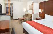 Kamar Tidur 4 Comfort Suites Redlands