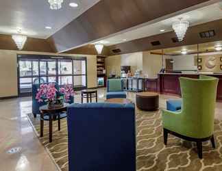 Lobby 2 Comfort Suites Redlands