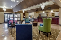 Lobby Comfort Suites Redlands