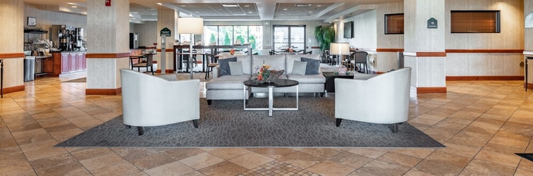 Lobby Wingate by Wyndham Parkersburg/Vienna