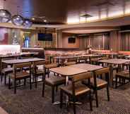 Restoran 2 Springhill Suites by Marriott Pittsburgh North Shore
