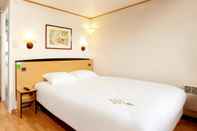 Bedroom Hotel Campanile Livry Gargan