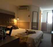 Bedroom 4 Hotel Kyriad Argenteuil
